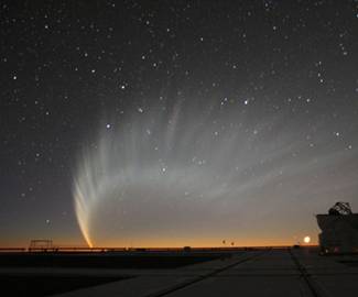 Image of comet McNaught on 2007 January 20